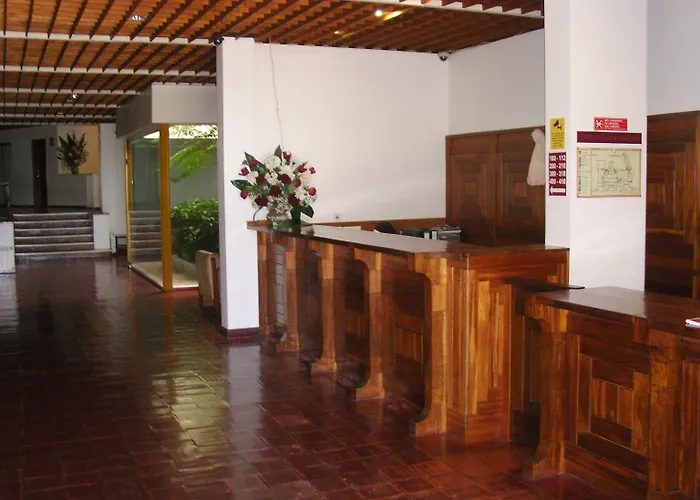 Irmas Dominicanas - By Flagworld 호텔