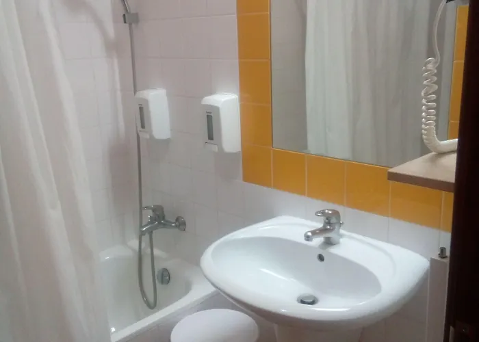 호텔 Irmas Dominicanas - By Flagworld 3*